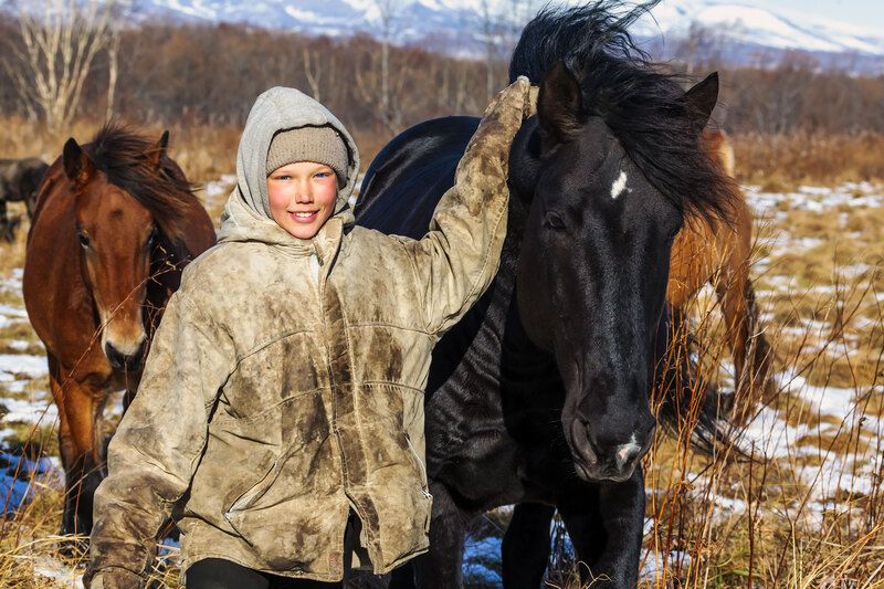 лошадь, лошадница, девушка, осень, камчатка Лошадница фото превью