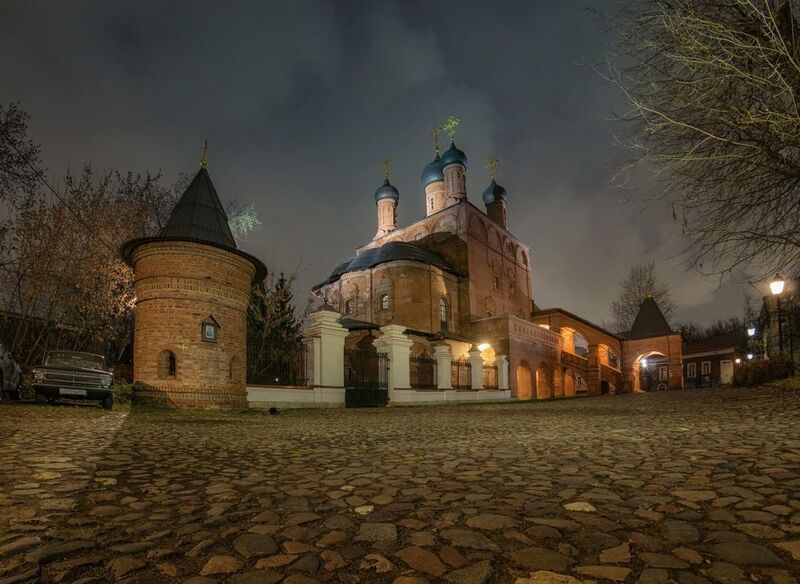 Ноябрьский вечер в Крутицком подворье фото превью
