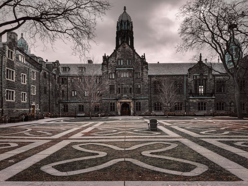 Trinity College фото превью