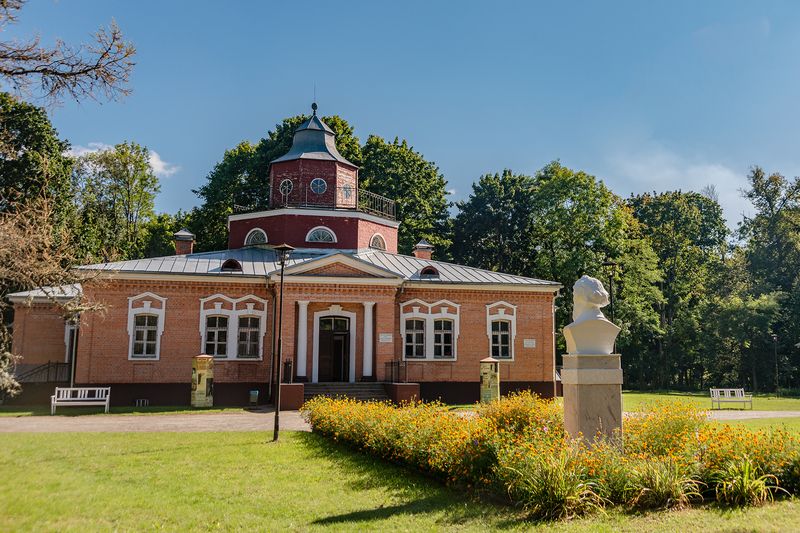 Охотничий домик фото превью