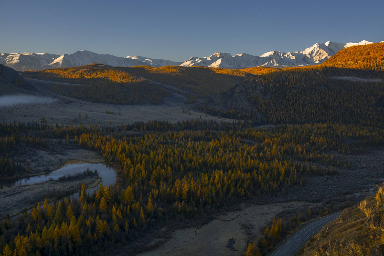 россия, горный алтай, утро, первые лучи солнца, осень, Андрей Поляков