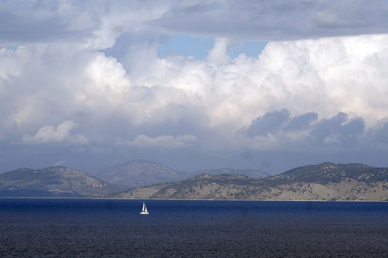 перспектива у воды У берегов Сицилии фото превью