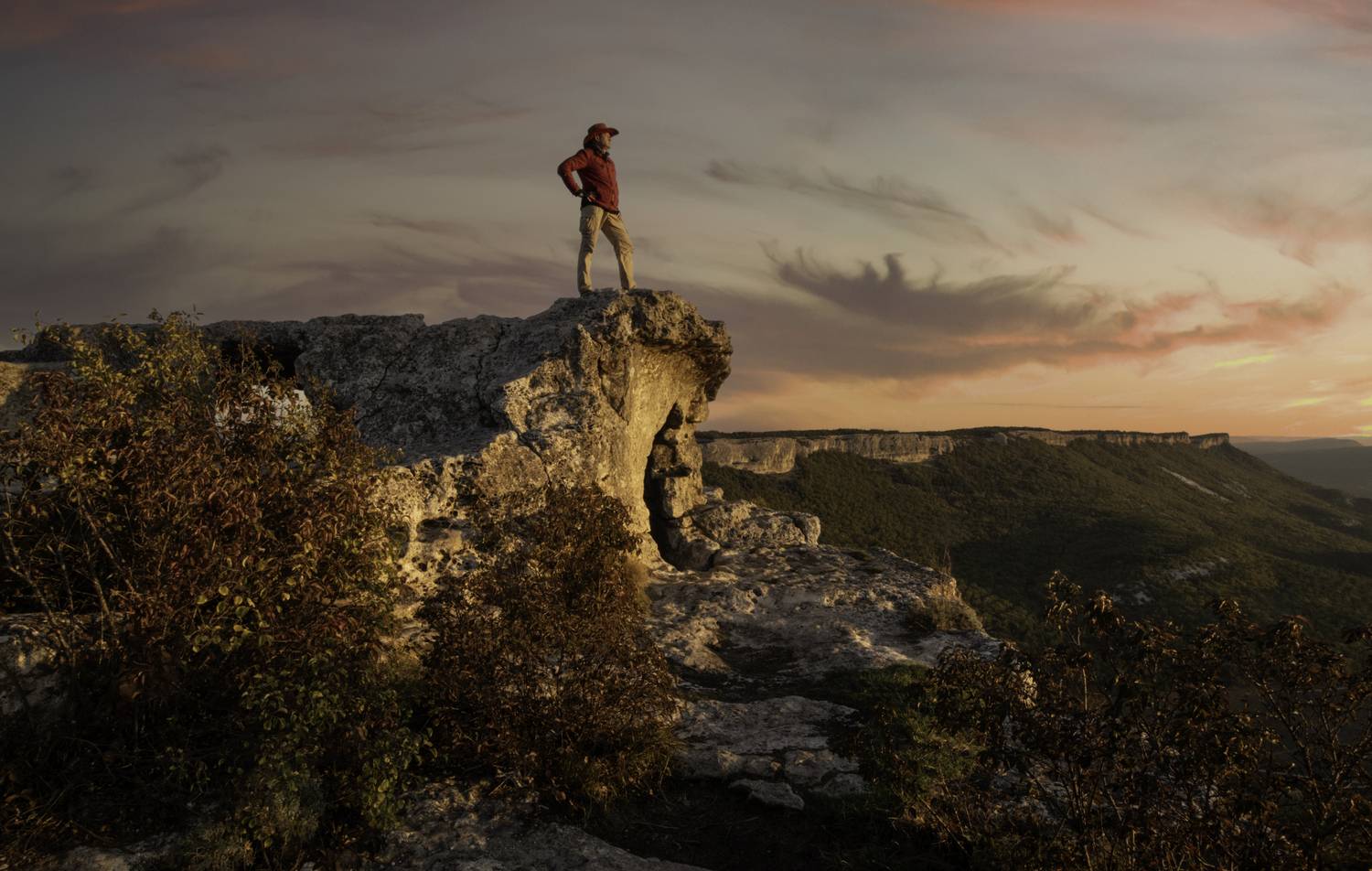 Россия, Крым, Бахчисарайский район, Мангуп-Кале, рассвет,, Гаврилов Юрий