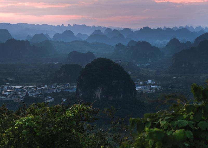 Сказочные силуэты карстовых гор... Fabulous silhouettes of karst mountains... фото превью