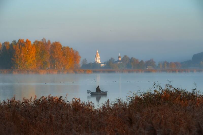 В объятиях осеннего утра. фото превью