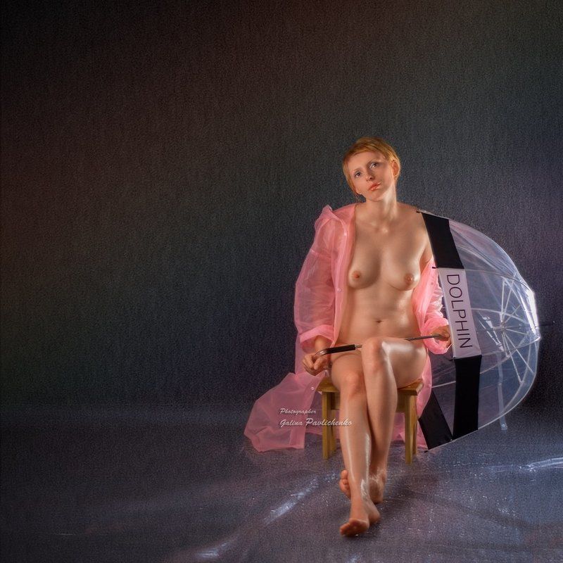 девушка, дождевик, женщина, зонт, ню, обнажённое тело, плащ, после дождя, романтика, эротика После дождя фото превью