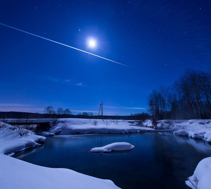 ночь, речка, снег, зима, луна, звезды, мост, самолет Tranquility of night фото превью