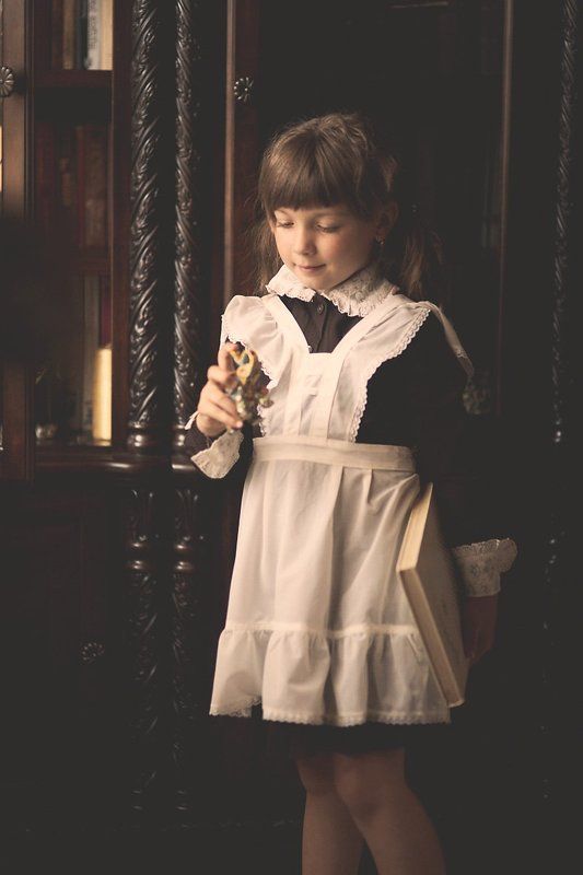 ребенок девочка портрет Школьница фото превью