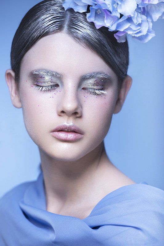 портрет снег голубой цветок макияж Полина фото превью