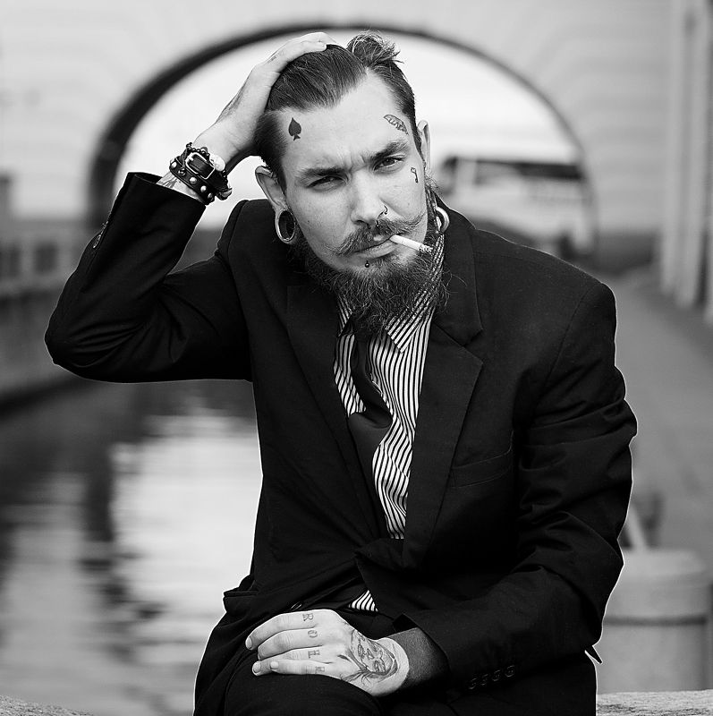 портрет Ворона фото превью