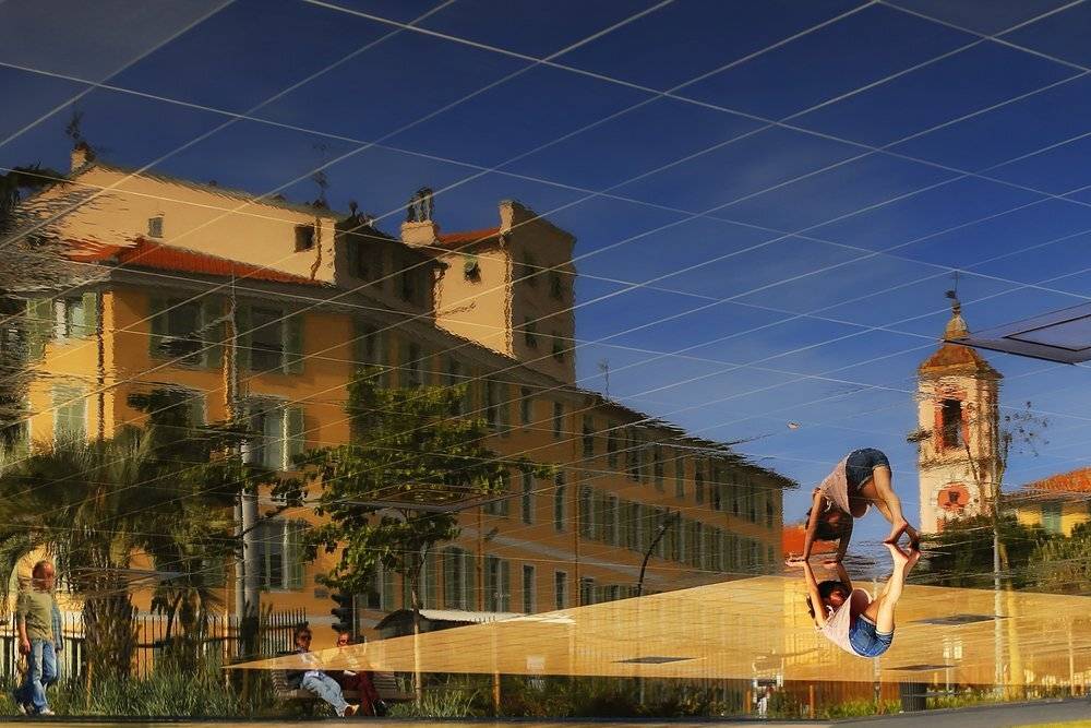 Девочка, Дом, Клетки, Люди, Ницца, Отражение, Перевёртышь, ALLA SOKOLOVA