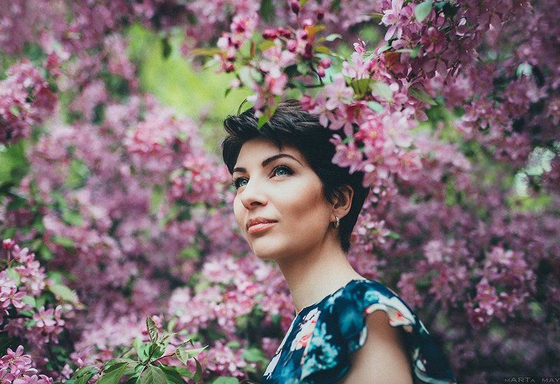 портрет, яблони, сад, цветение, Ольга фото превью