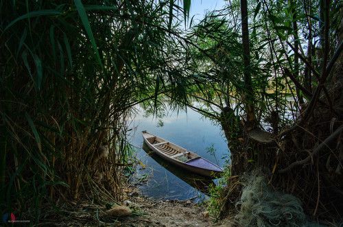 The only boat on the shores the Euphrates