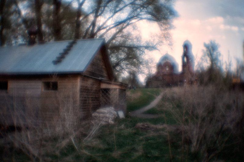 Храм, крестильня, монокль, вечер Крестильня... фото превью