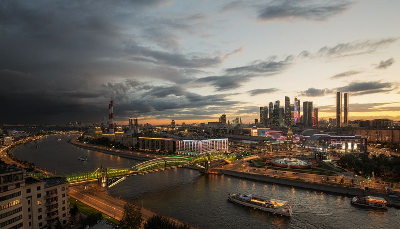 Грозовые облака в Москве фото превью