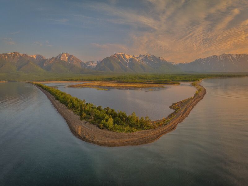 Ранним утром на Северном Байкале фото превью