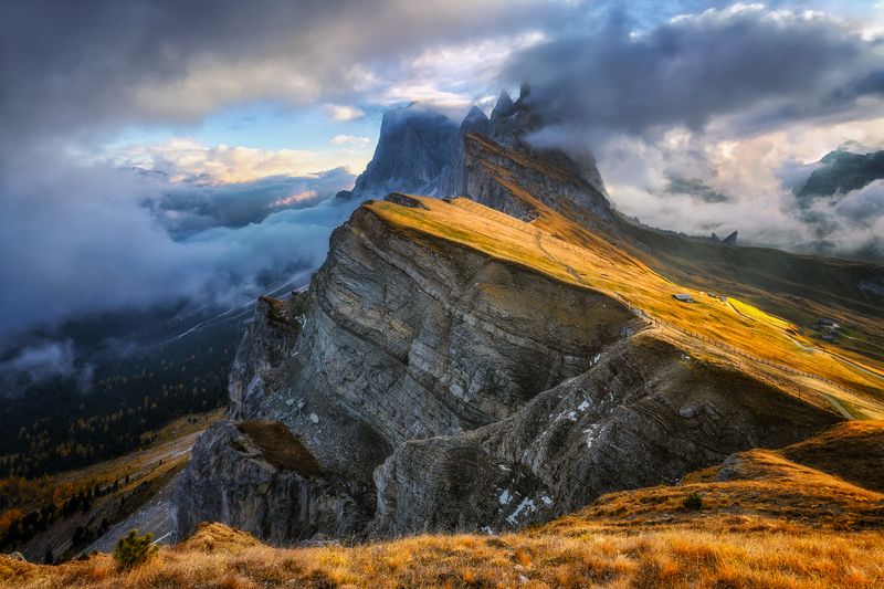 On the edge... фото превью