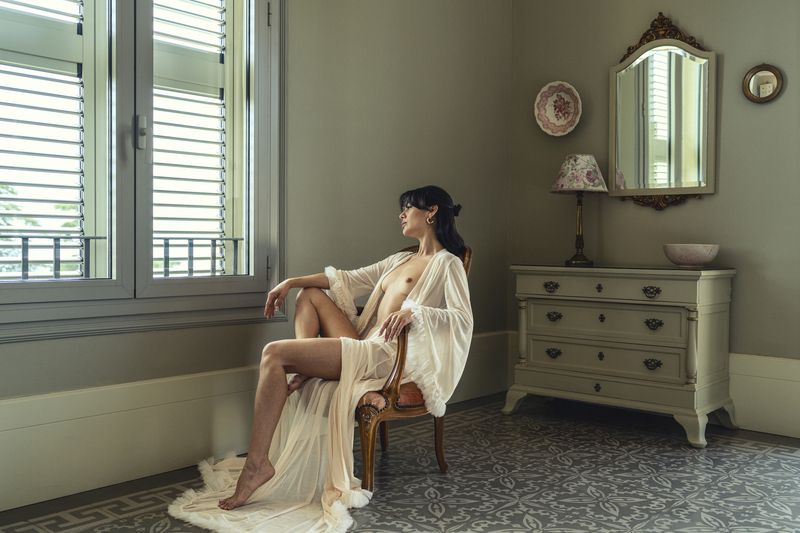 art deco nude, artistic sensuality, boudoir elegance, classical composition, contemplative mood, delicate femininity, ethereal lighting, fine art nude, intimate setting, modern classicism, natural grace, poetic silence, romantic minimalism, soft drapery Where Silence Dwells фото превью