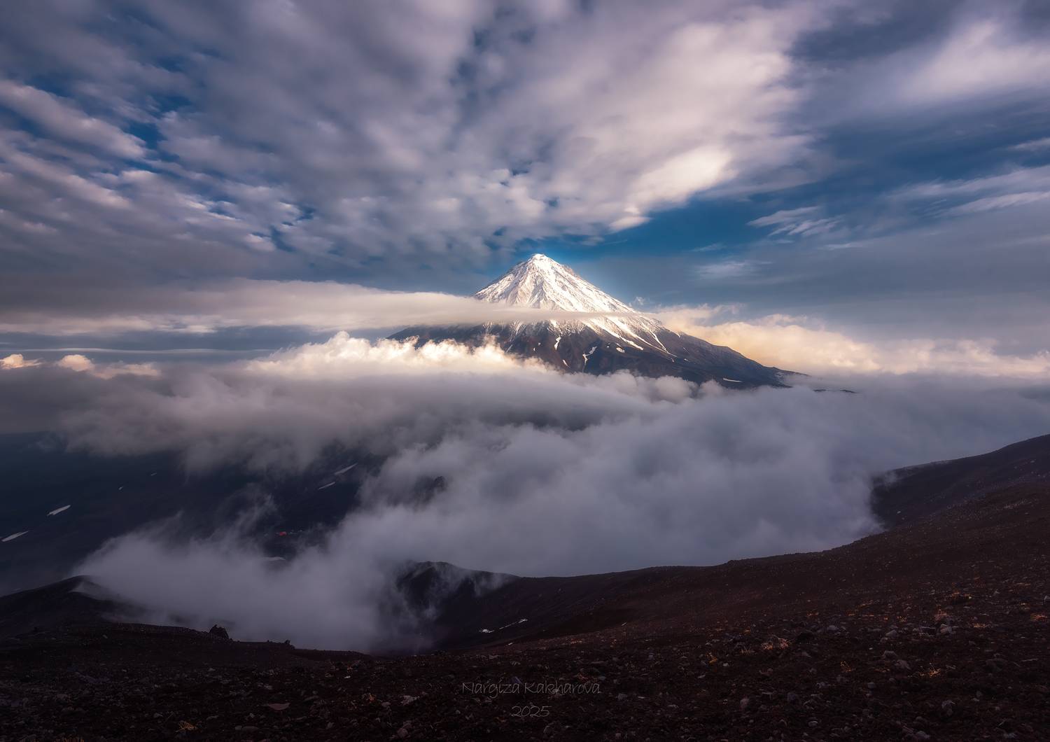 камчатка, корякский вулкан,облака, Nargiza Kakharova