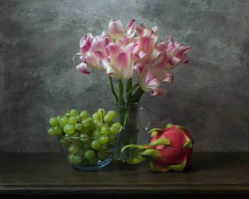 Цветы и фрукты. фото превью