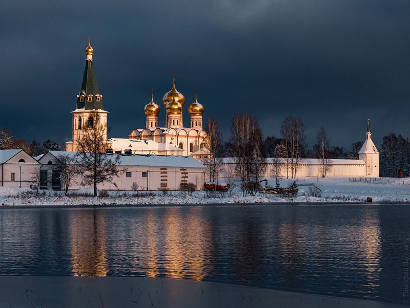 иверский монастырь, валдай Первые всадники зимы фото превью