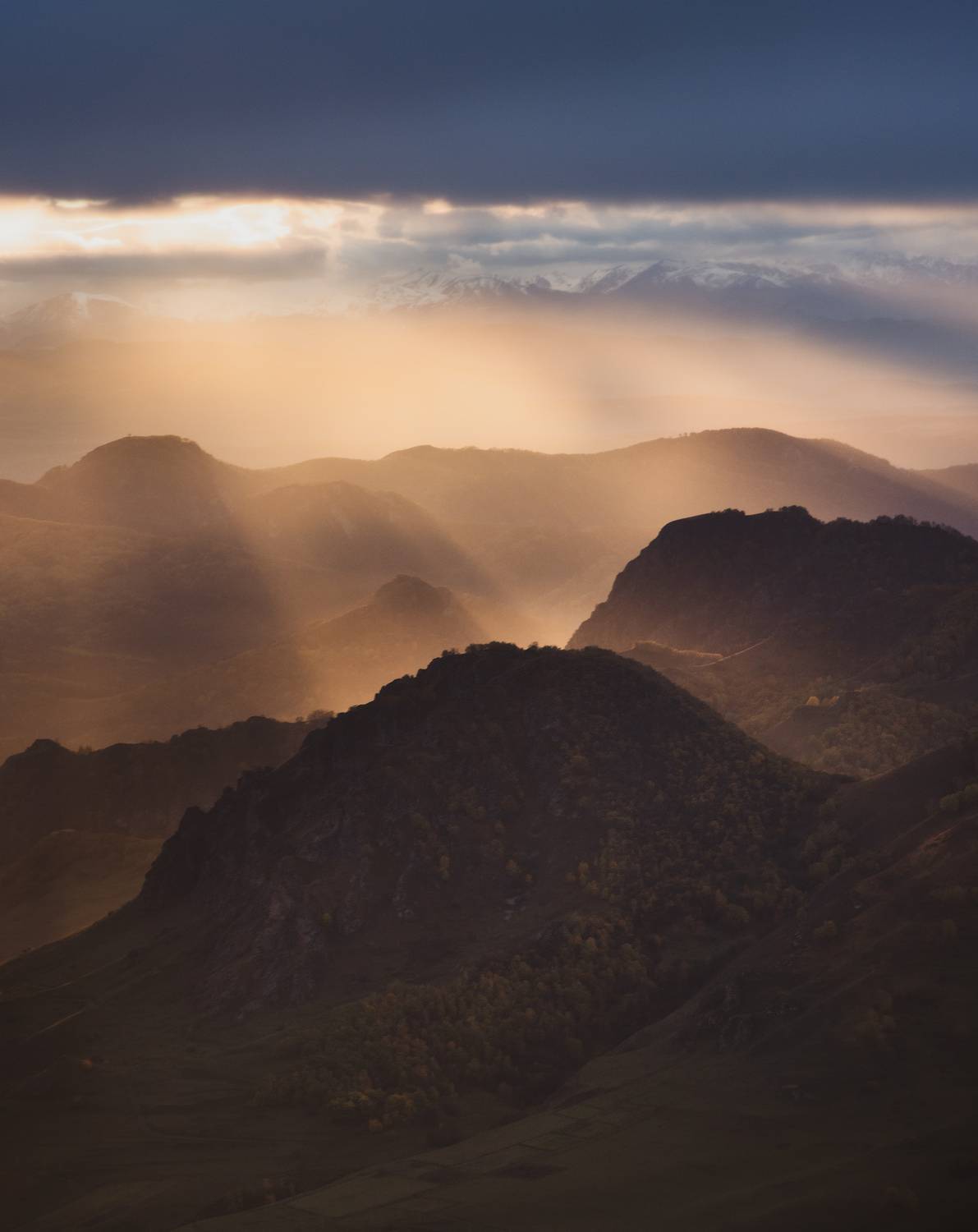 горы, кавказ, закат, осень, золото, солнце, луч, mountains, caucasus, sunset, autumn, golden, sun, sunbeam, Дмитрий