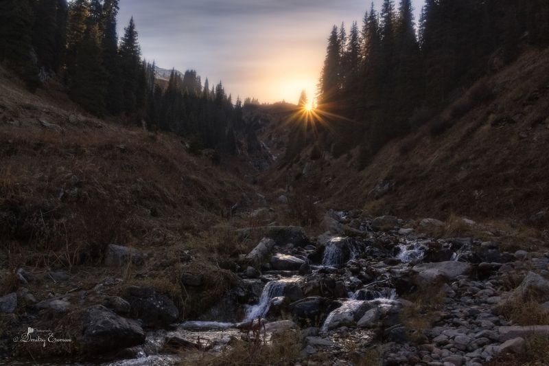 горы, пейзаж, осень, природа, вечер Где-то высоко в горах, поселилась тишина и спокойствие... фото превью