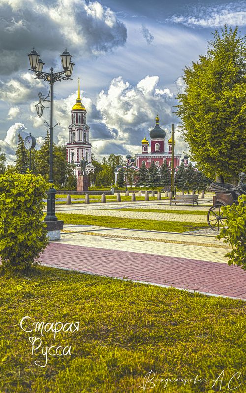 Дама в карете и Воскресенский собор. фото превью