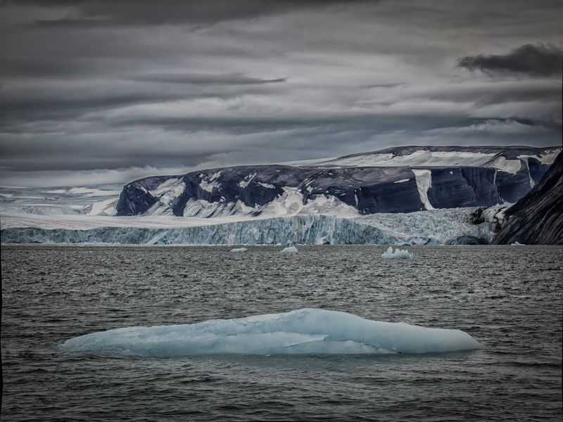 архипелаг новая земля, остров северный, ледник иностранцева Ледник Иностранцева. Новая Земля фото превью