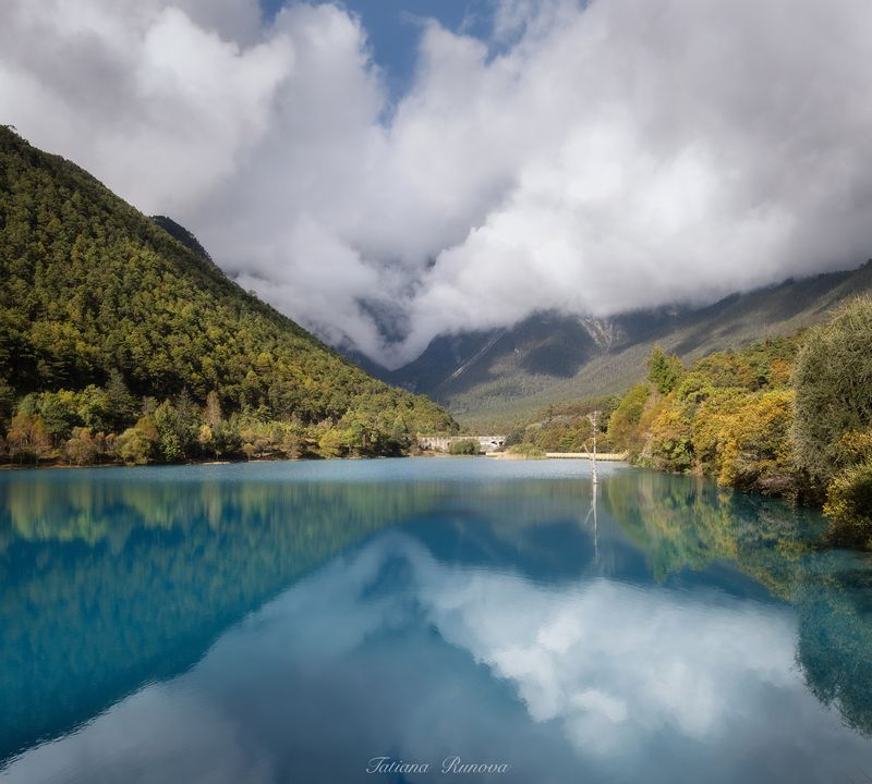 Озеро Голубой Луны фото превью
