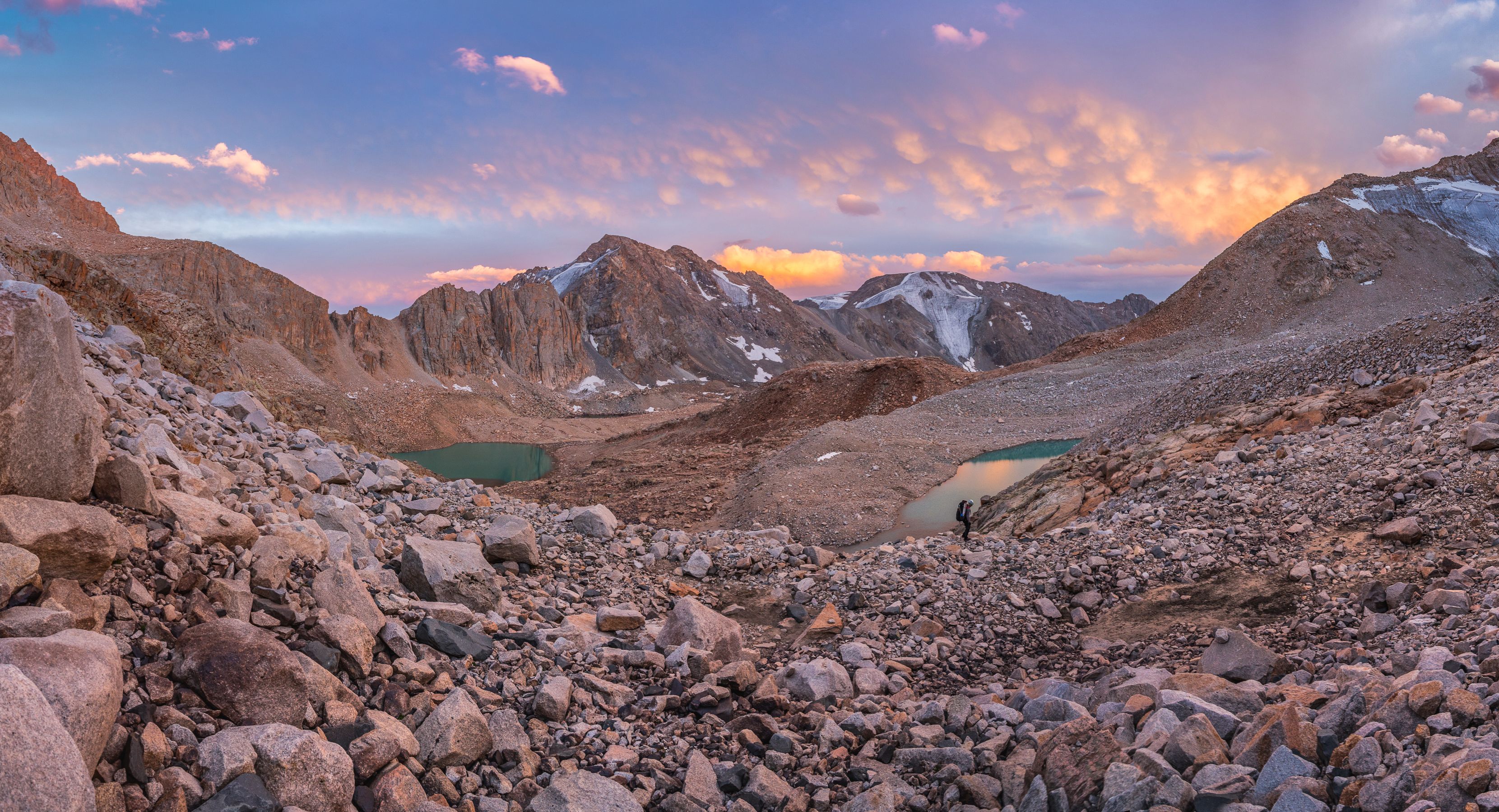 Горы, ледник, Джунгария, Казахстан, Джунгарский Алатау Вечерний спуск в лагерь фото превью