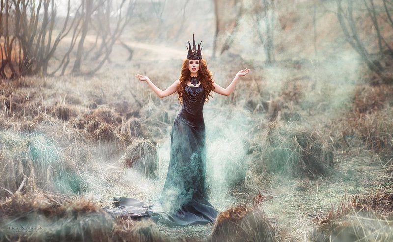 черный, дым. болото, темная королева, черная корона Dark Queen фото превью