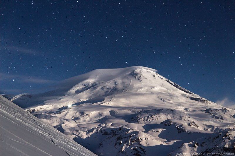 зима, кавказ, эльбрус, терскол, ночь, звезды, горы, Эльбрус под луной фото превью