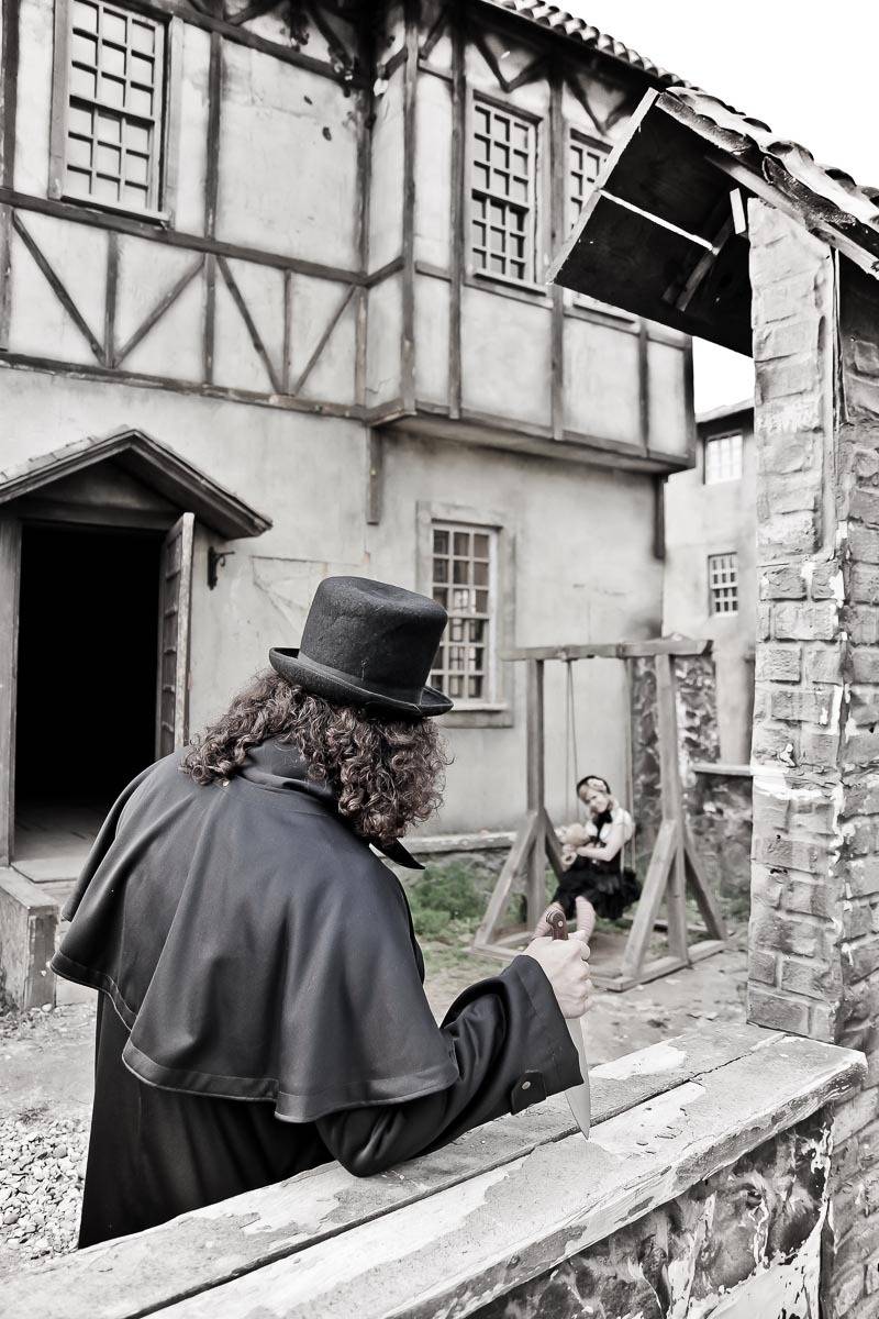 ретро, мужчина, девочка, нож, качели, цилиндр, 19 век, город, Сергей Козинцев