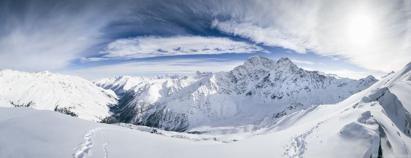 зима, Кавказ, Эльбрус, Терскол, ночь, звезды, горы, Донгозорун Вид на Баксанское ущелье и Главный Кавказский хребет фото превью