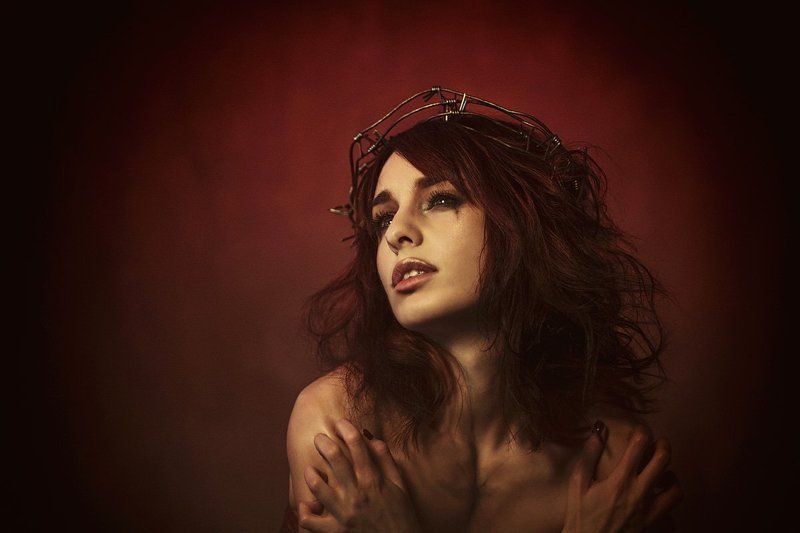 портрет, венец, эмоции жертва фото превью