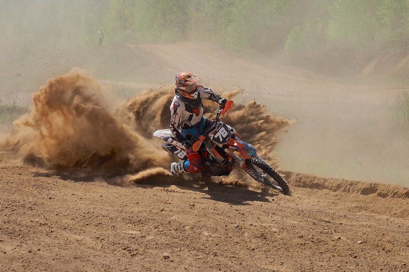 — Павлины, говоришь... Хех! фото превью