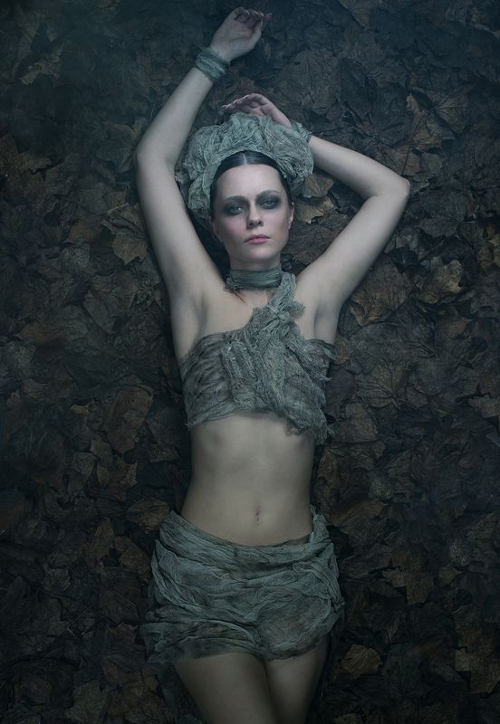 RED to GREY фото превью