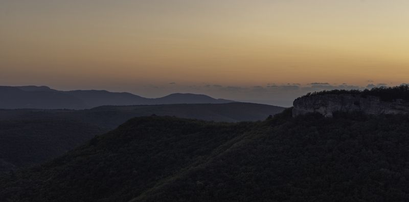 Россия, Крым, Бахчисарайский район, Мангуп-Кале, закат Крымский закат фото превью