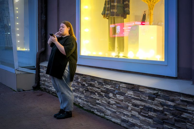 осень город улица люди Вечерело... фото превью