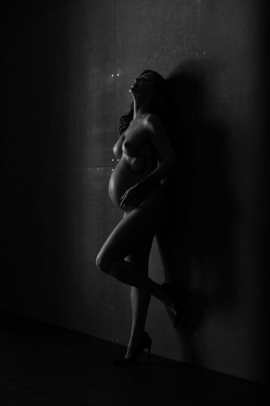 беременность, ню, будуар, чб, грудь, женское тело Ева фото превью