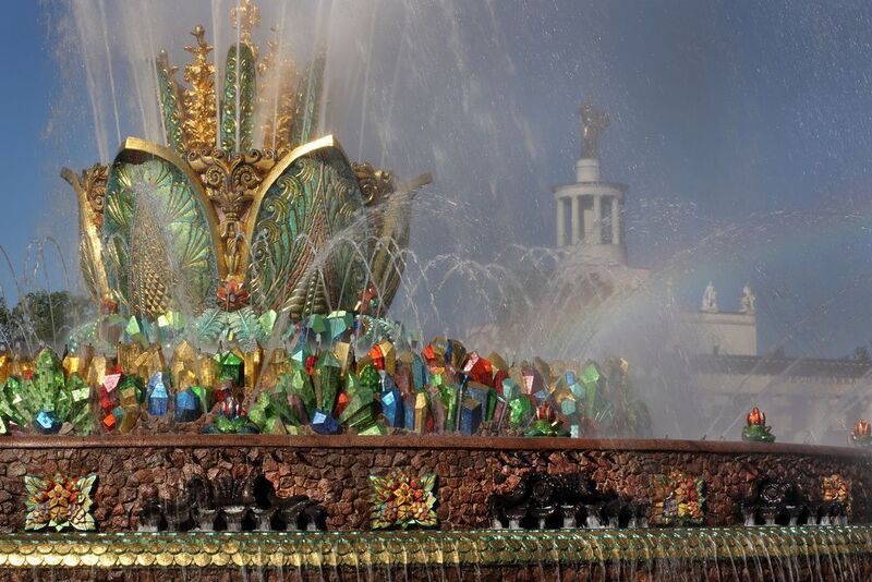 Фонтан Каменный Цветок на ВДНХ фото превью