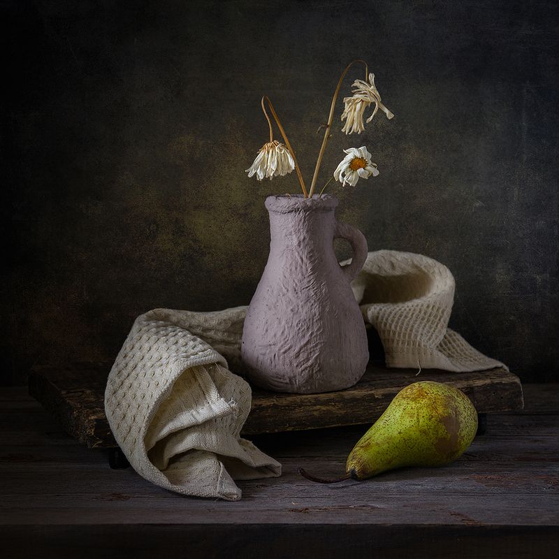 груша, ваза, цветы, подставка, салфетка  фото превью