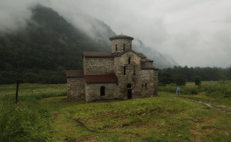 Средний Зеленчукский храм. фото превью