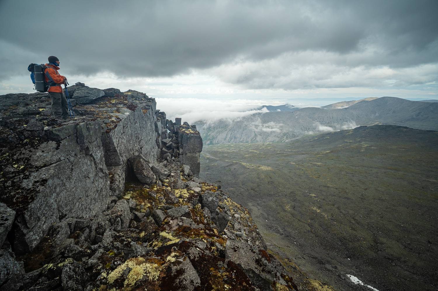 , Ян Сурогин