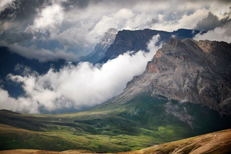 В горах Кавказа фото превью