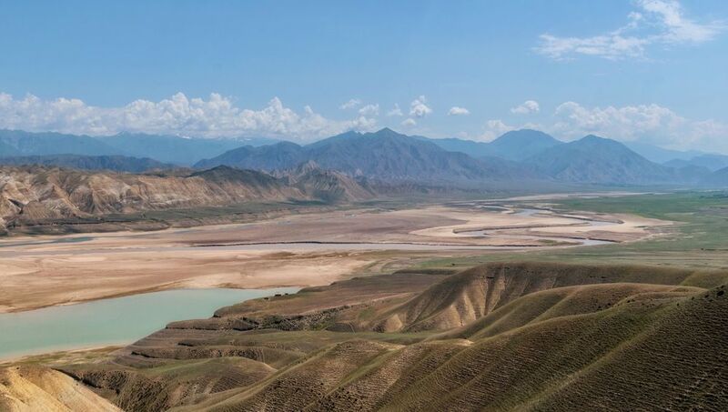 Кыргызстан. Река Нарын фото превью