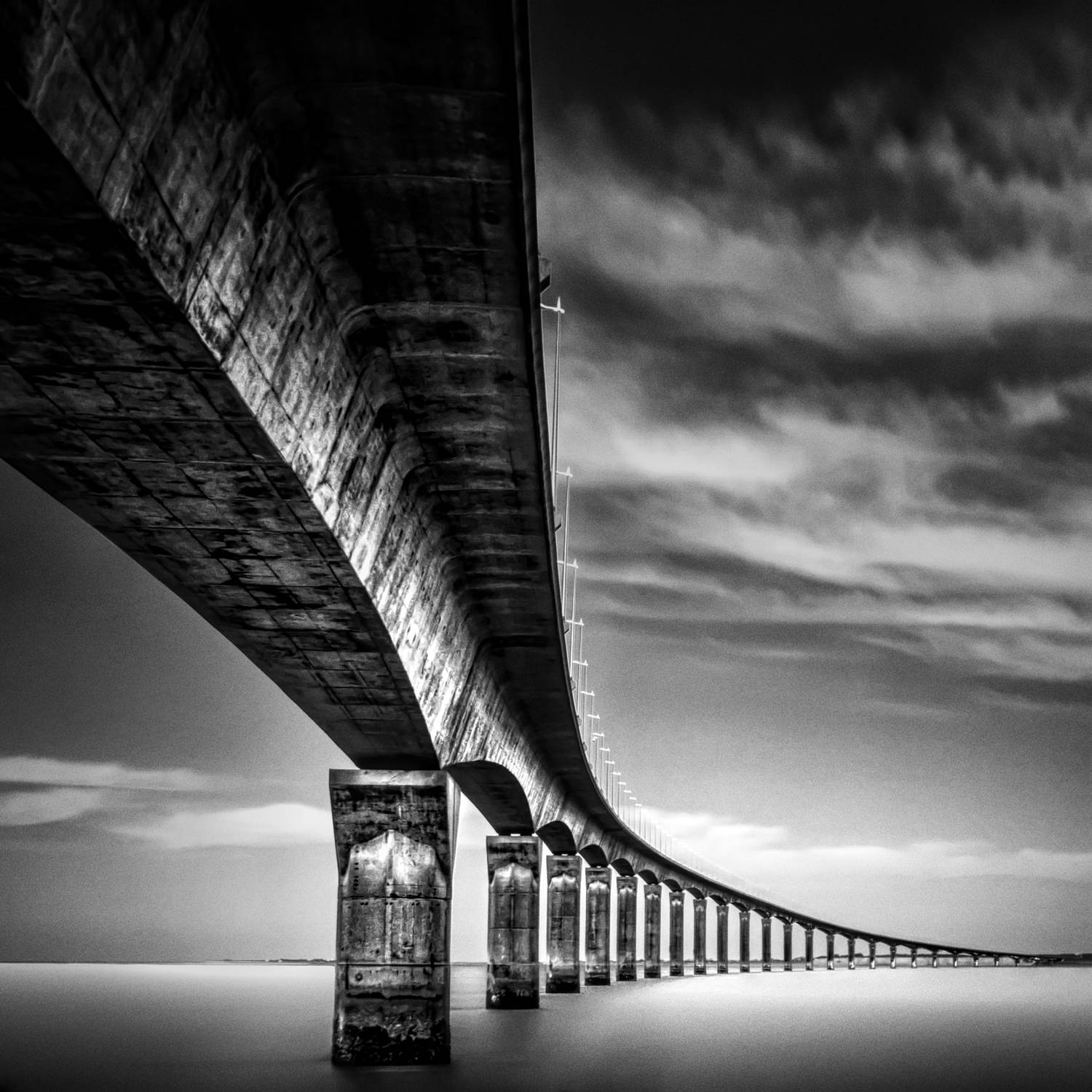 sea,square,achitecture,longexposure,bridge,water, av peteghium