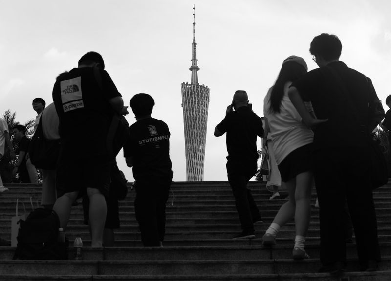 Celebrities фото превью