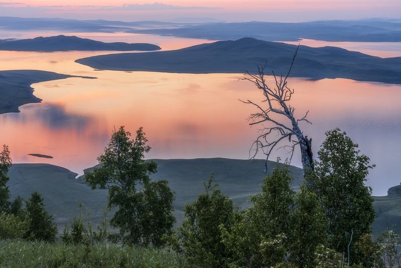 Рассвет над Великой рекой фото превью
